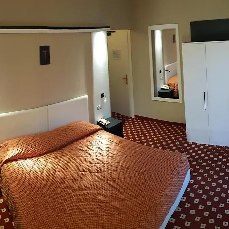 Hotel Diana 3*