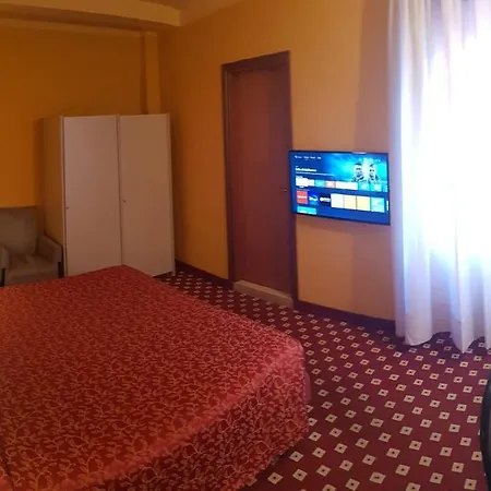 Diana Hotel 3*