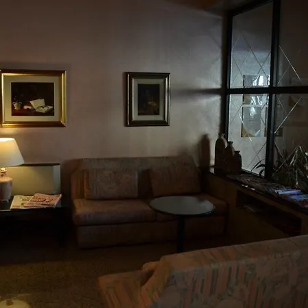 Hotel Diana 3*