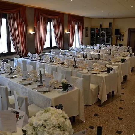 Hotel Diana 3*